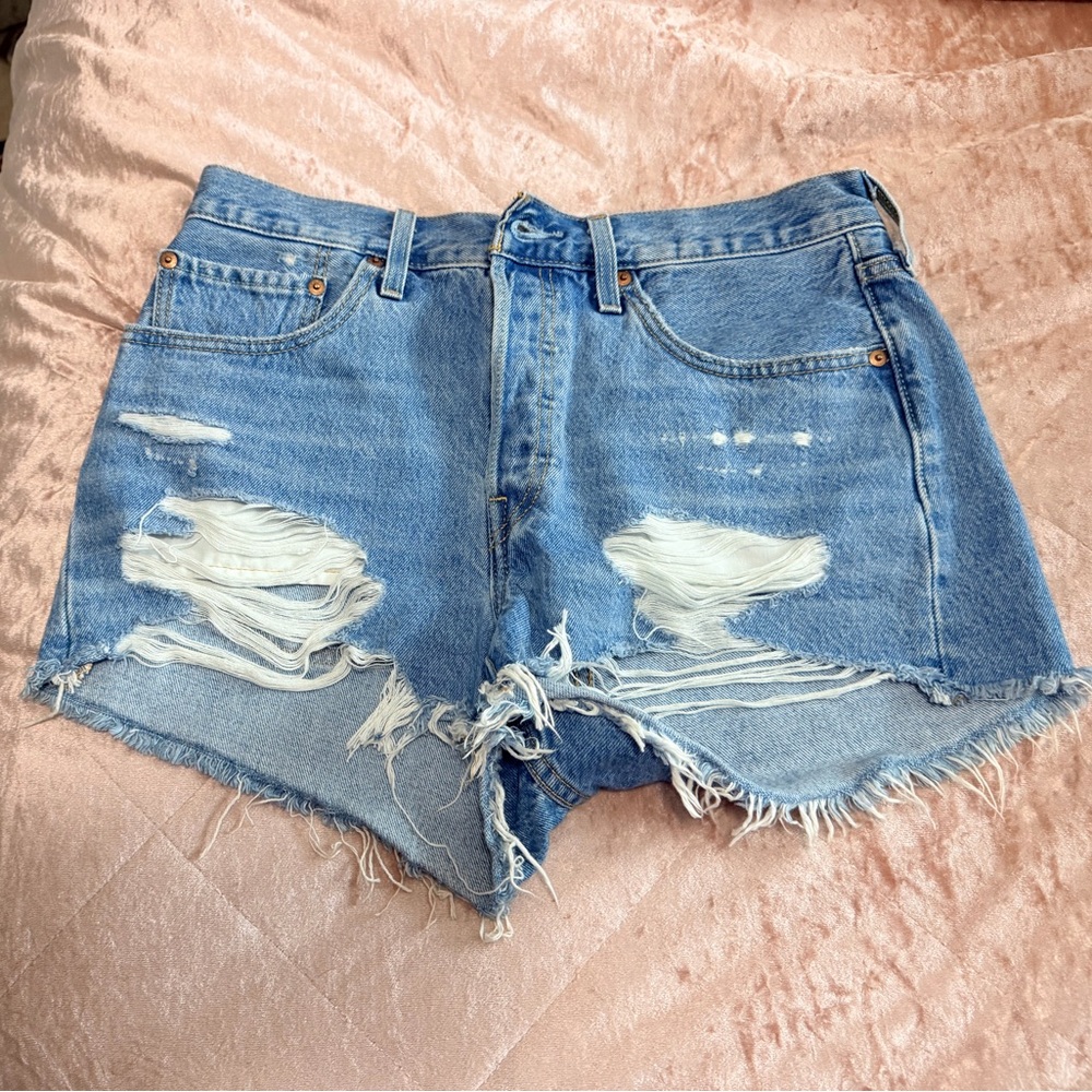 Levi’s 501 hi rise shorts size 30